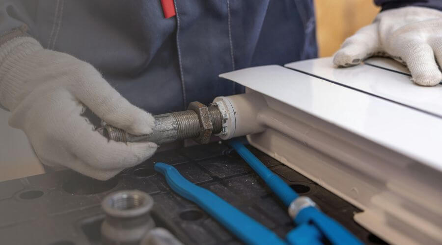 Expert burst pipe repair services in Decker, IN